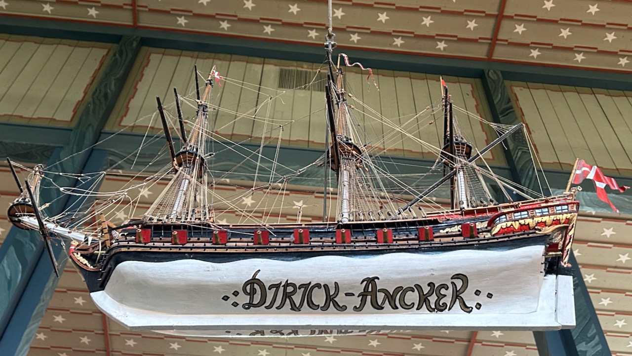 Skipet fra 1706 er den eldste gjenstanden i kirken.