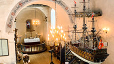 Middelalderkirken i Hurum er den eldste bygningen i Asker, og en av fire kirker i de to Hurum-menighetene. Foto: Jørgen Svartvasmo / Asker kirkelige fellesråd