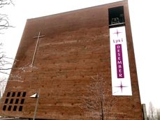 Teglen, Spikkestad Kirke- og kultursenter bidrar til lys i desember. Foto: Ellen Martha Blaasvær