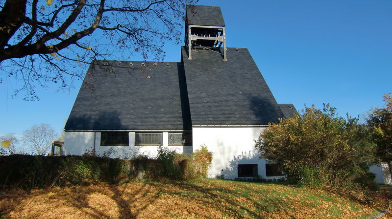 INGEN GUDSTJENESTER i Holmen kirke i november.