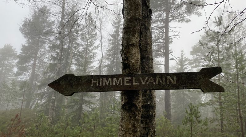 Turen fra Holmsbu kirke til Hurum kirke går over Himmelvann. Foto: Hurum-menighetene