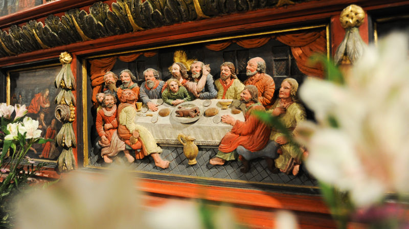 Jesu siste måltid sammen med disiplene sine - et kjent motiv som stammer fra påskens drama, skjærtorsdag. Foto: Den norske kirke