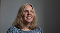 Heidi Halvorsen er klar med forestillingen "Med mine øyne" i kulturkapellet 2. juni. Foto: Pål A. Berg