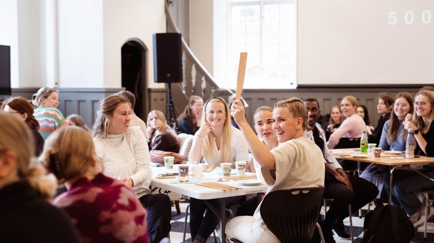 Basar er en populær aktivitet for kirkegjengerne i St. Jakob i Bergen sentrum. Her fra basaren i fjor. Foto: Maria Skretting
