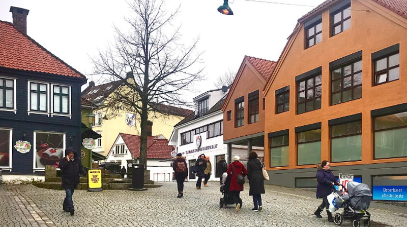 Åpningsfest i Marken 3. mars