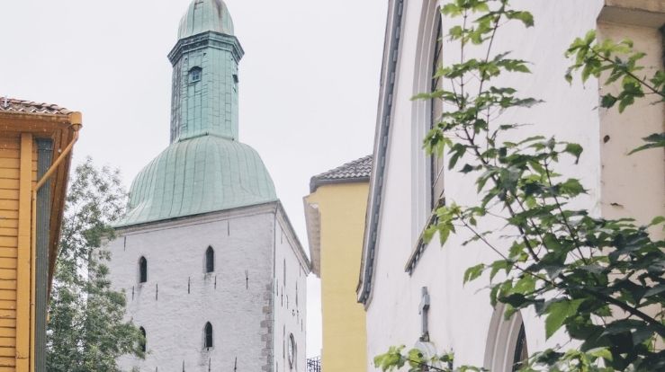 Velkommen på minnegudstjeneste i Bergen domkirke 22. juli.