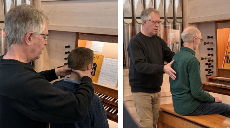 Lærer i Alexander-teknikk Stephen Parker, instruerer to av kantorene på fagsamlingen.