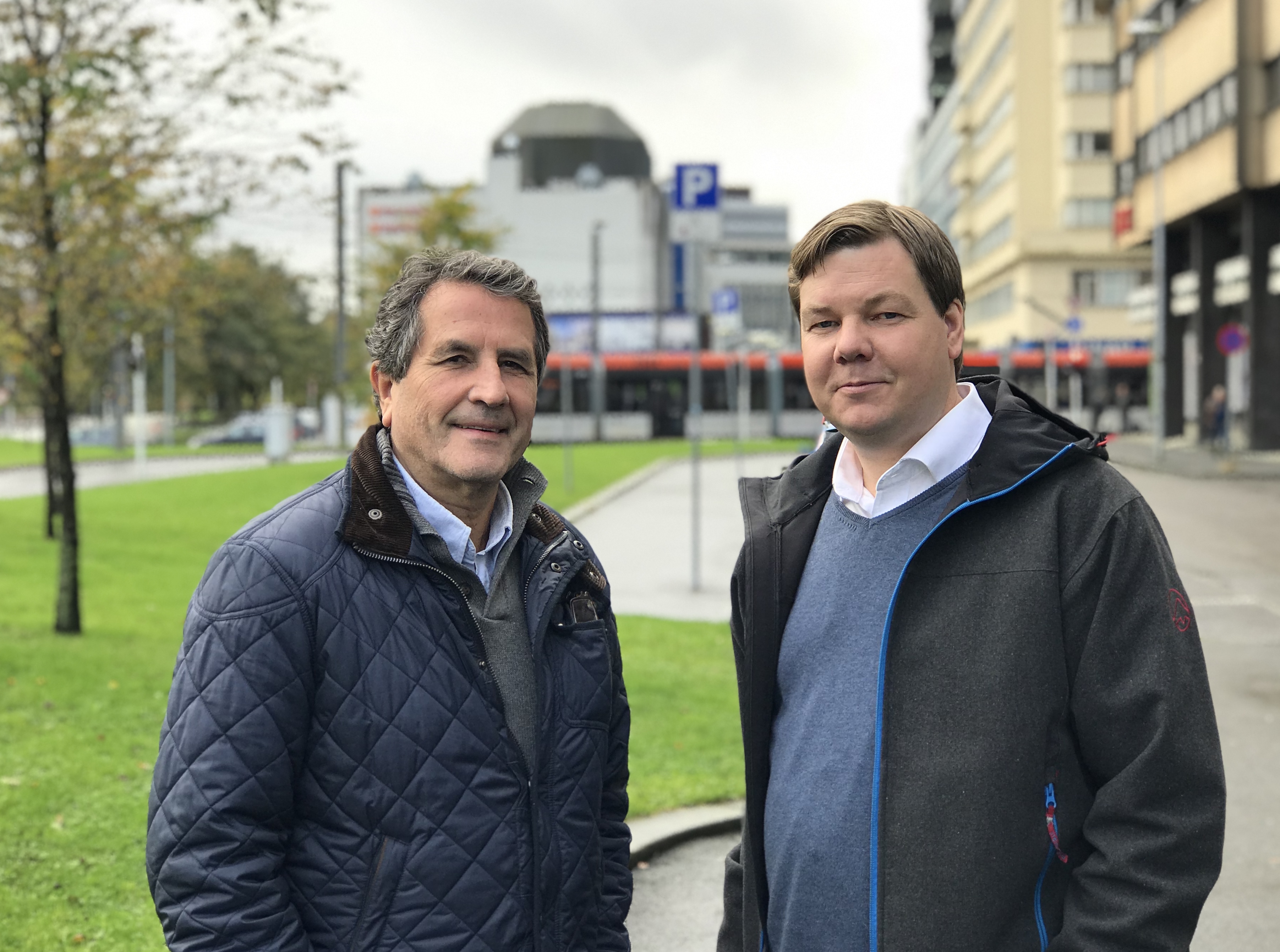 Kirkeverge Asbjørn Vilkensen og fellesrådsleder Lars Kristian Stendahl Gjervik