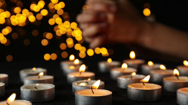 Tente lys. Foto: canva.com