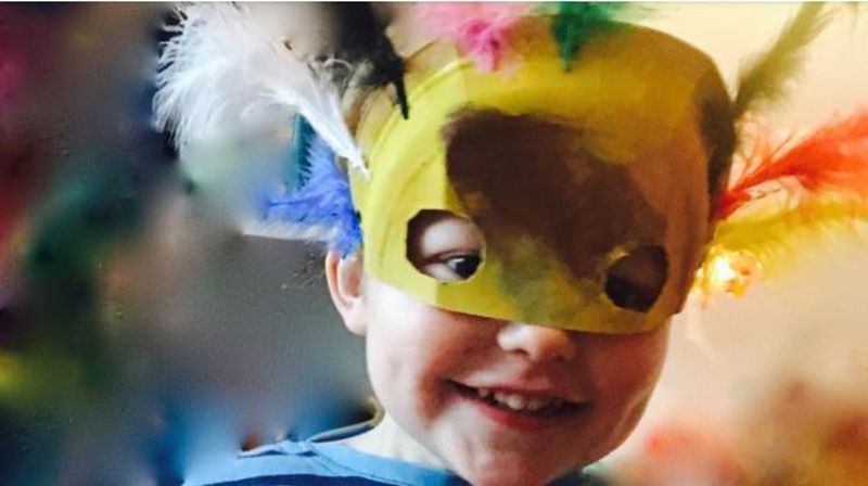 ENDELIG FAMILIEGUDSTJENESTE 🎉🎉🎉