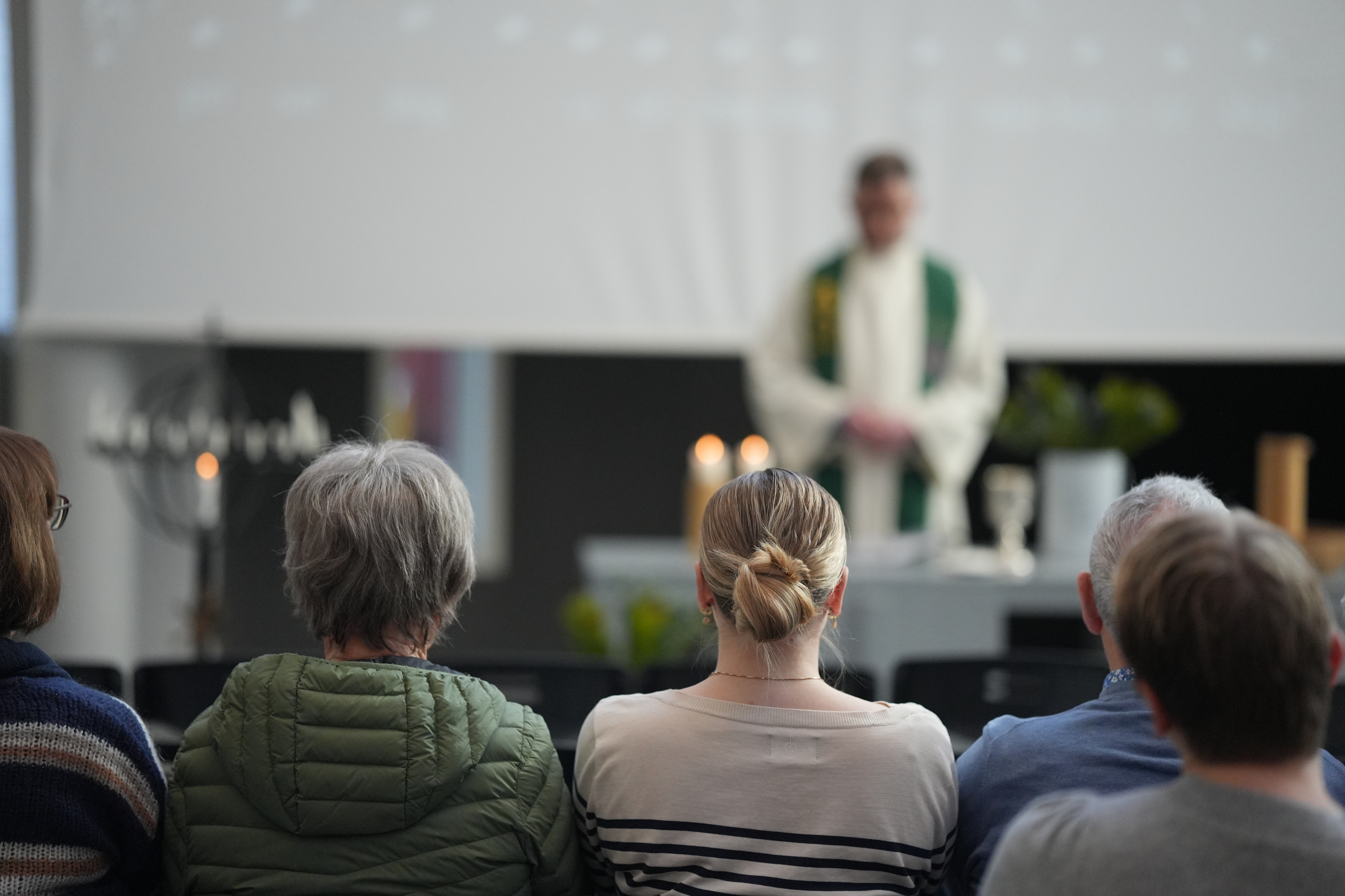 Nattverdsbordet er dekket på menighetsweekend