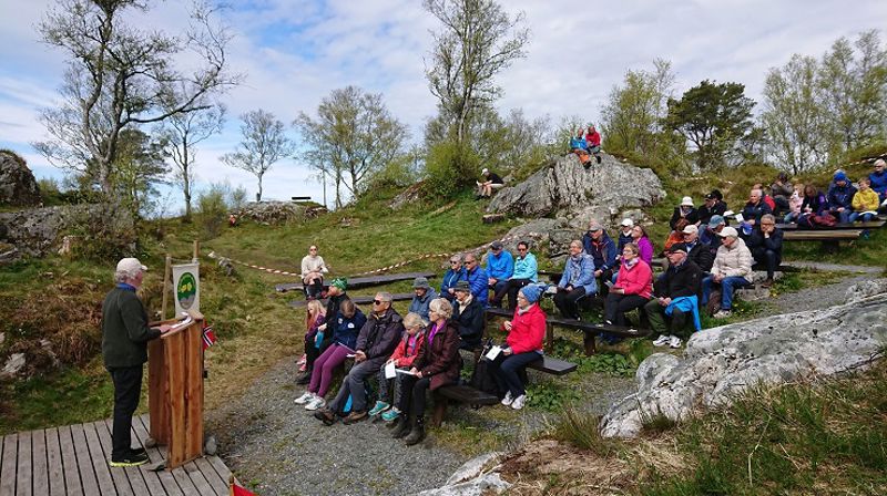 Gudstjeneste på Smøråsfjellet