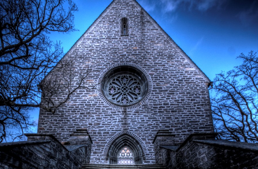 &#197;pen kirke allehelgensdag