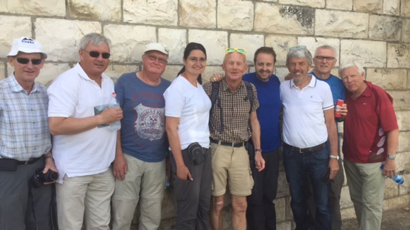 Her er hele gruppen samlet for siste gang under reisen.