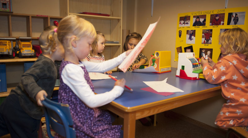 Tverlandet kirkebarnehage 1977-2025