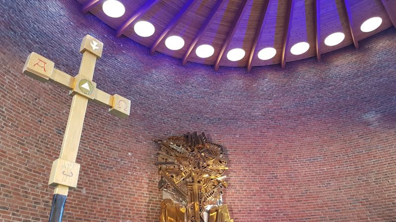 Altersmykket i Åssiden kirke