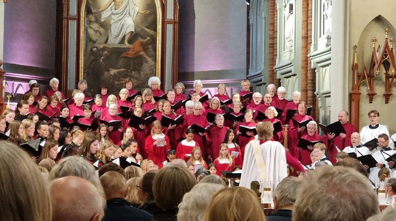 Fra familiemessen "Klang i katedralen" med alle korene 25. mai 2025