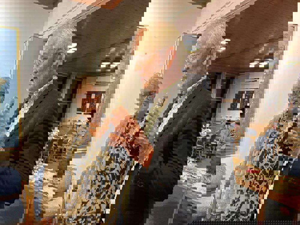 Kirketjener Tor Arne Gjerrud forteller om maten