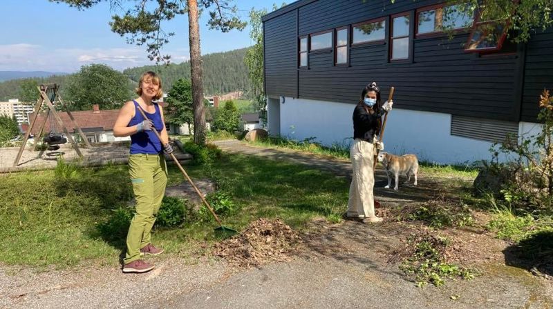 Dugnad i og utenfor Fjell kirke