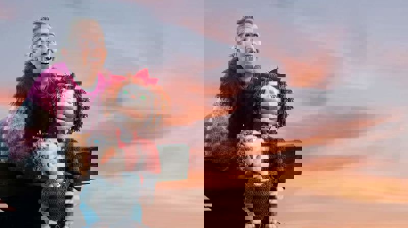 Dukketeater med Cecilie Schilling, Boss, Bing og flere dukker