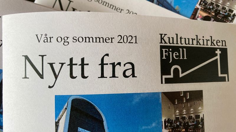 Les om våren og sommeren i Fjell kirke i vår sommerbrosjyre!
