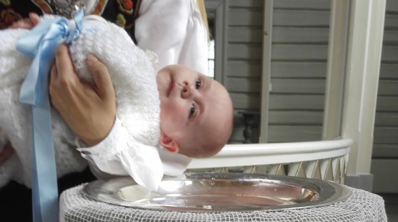 Dåp Gjennom 160 år i Nedre Eiker Kirke