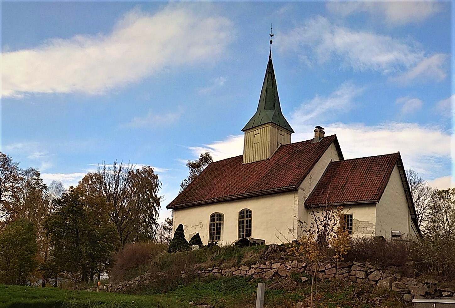 Skoger gamle kirke