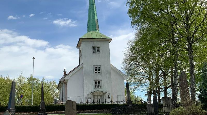 Endelig gudstjeneste i kirken