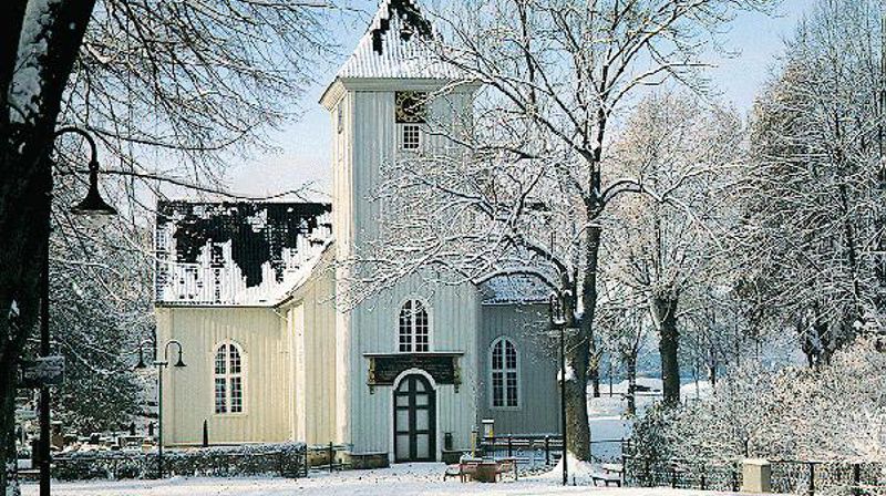 Drøbak kirke. Et kort innblikk i historien til kirken og interiøret.
