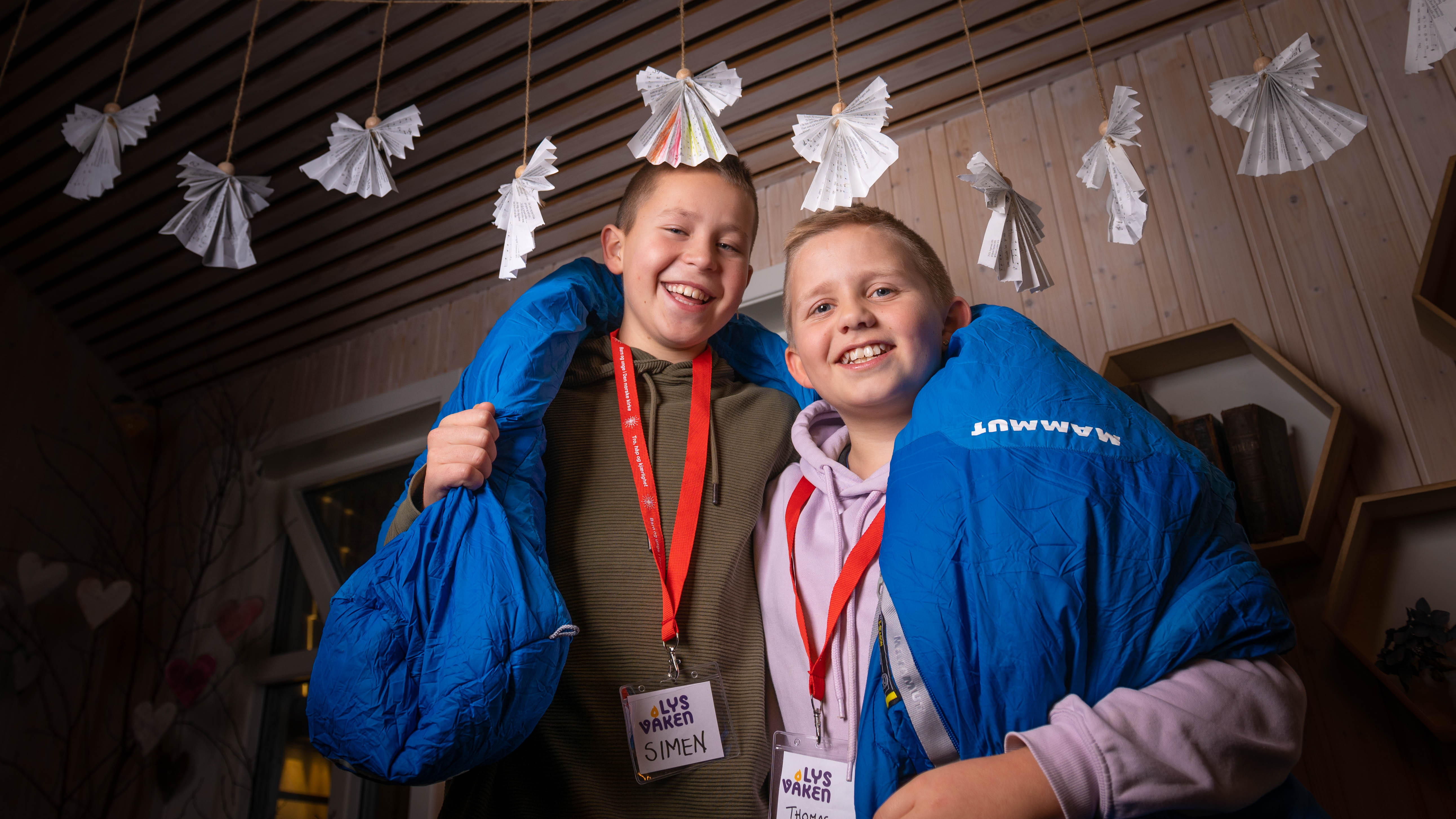 Simen Bolstd og Thomas Furuvik storkoste seg på Lys Våken i Eigerøy Arbeidskirke Foto: Ivar Barane