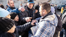 Stor pågang for bibler i Ukraina. Foto Bibelselskapet