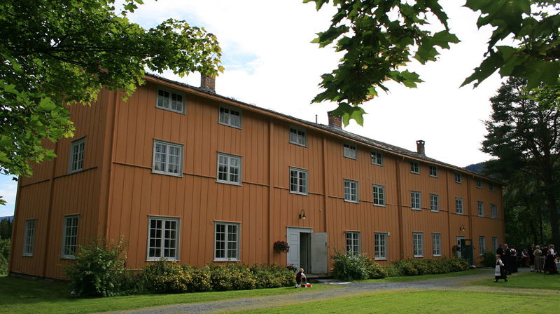 Østre Gausdal prestegård