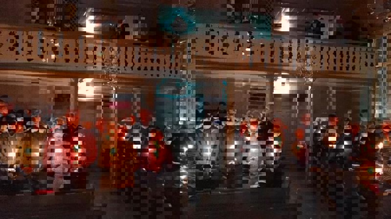 Påskenatt i Heni kirke?