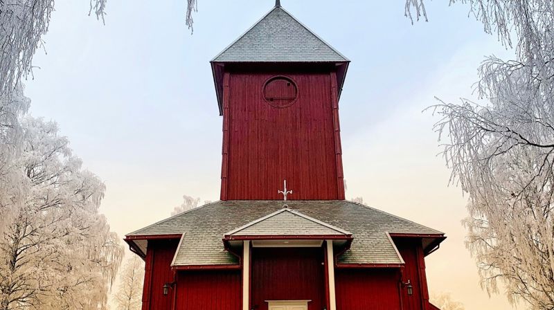 Ål kirke med rimfrost. Foto: Randi Løchsen.
