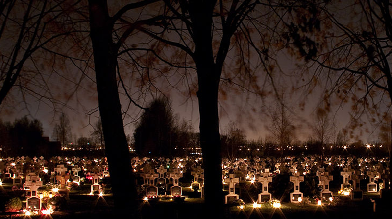 Bestill: krans og lys julaften