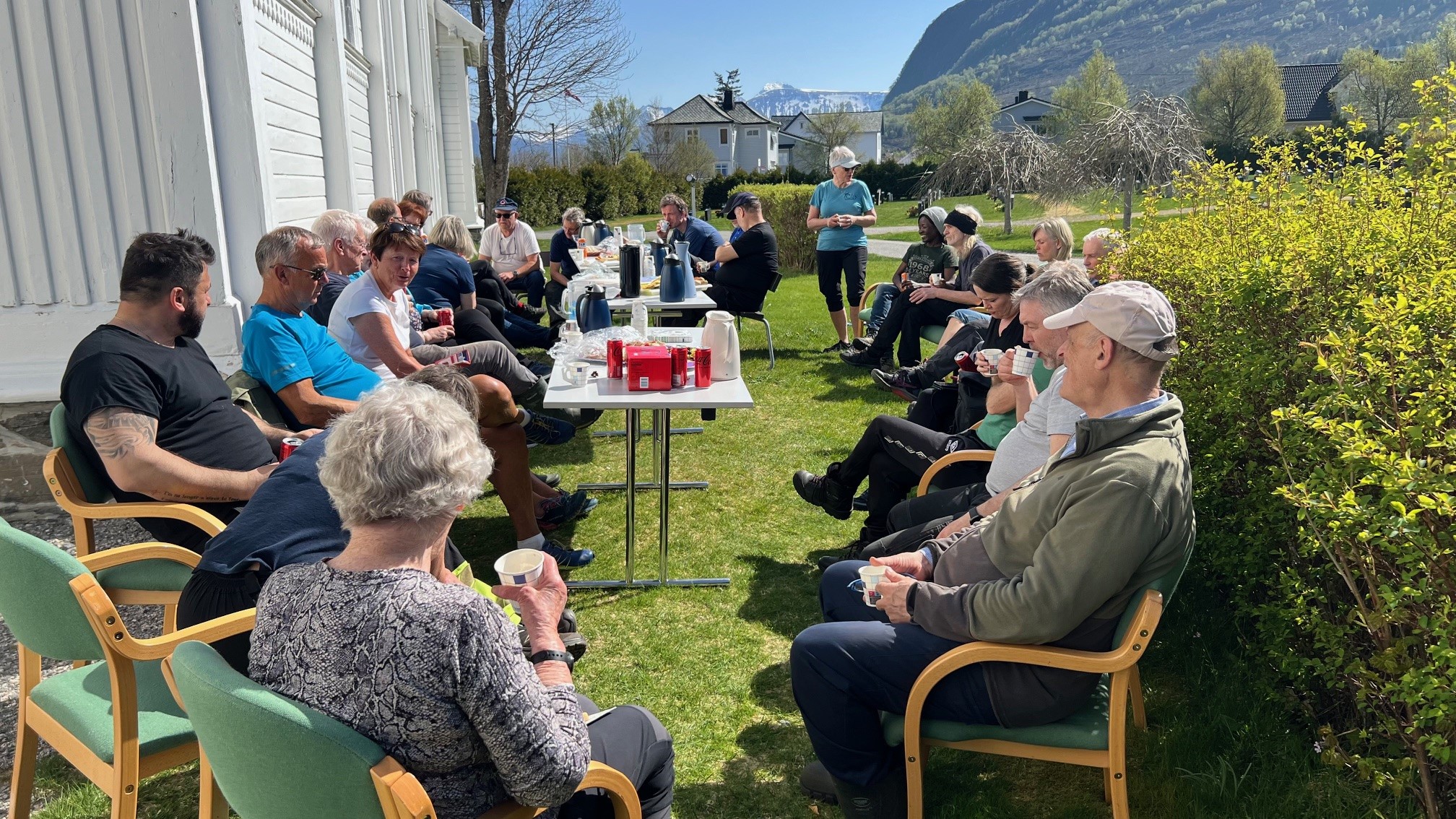 Den årlege vårdugnaden står snart for døra, laurdag 26. april kl 10-14.30. Foto: Hareid sokn