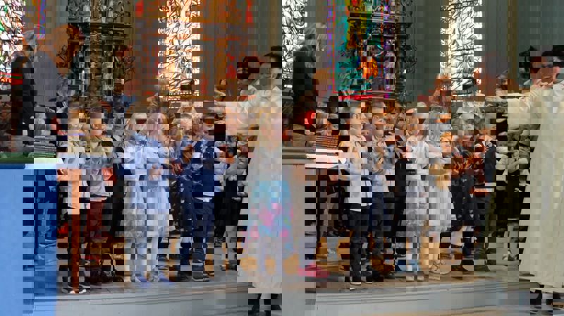 Velkomen til dåp og trusopplæring i Hareid