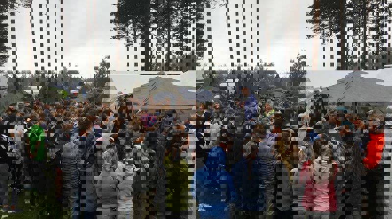 Tor Jakob Bjørndal samlet som vanlig gjengen til informasjon.