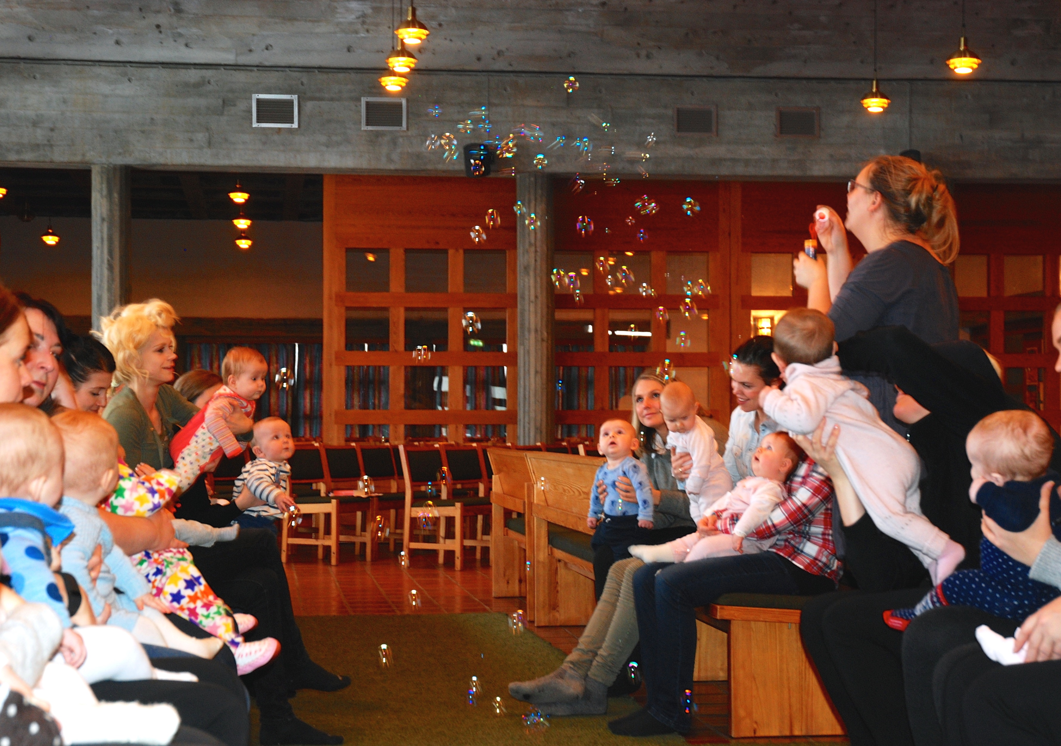 Bli med på babysang