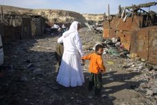 Mama Maggie gir barn verdighet. Her er hun i Helwan-slummen i Kairo. Foto: Bjørn A. Wegge