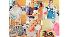 Lyslenke, hodeskalle eller en antikk hjelm? Du finner det meste på Vår Frelsers menighets loppemarked.