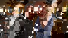 Amalie Storesund Olsen forteller om hvordan en oppvekst med Barn er bra!-festivalen har skapt et sterkt engasjement. Her er hun sammen med Faith fra Drucilla i Uganda.