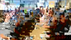 Ungdom og voksne som skal være hovedledere hadde møte med arbeidsgruppa i Ishallen. Barnas Råd var også representert ved leder Reidun Flaten Qvale.