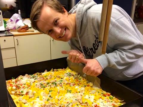 Håkon Skilhagen Thormodsen var strålende fornøyd med kveldens meny.