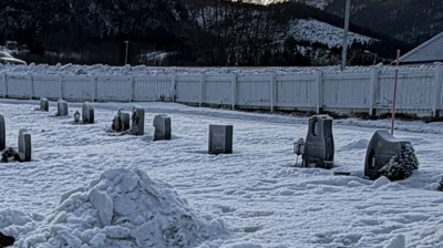 Fra "nykirkegården" på Hemne gravplass