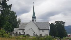 Halsa kyrkje. Foto: Kåre Hendset