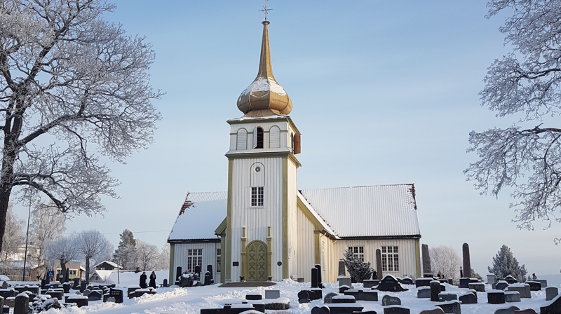 Vi synger og spiller julen inn i Vinger kirke
