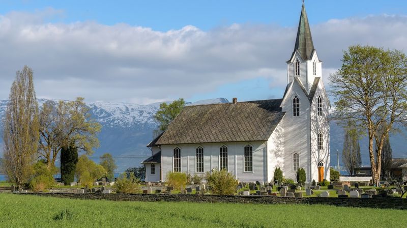 Strandebarm kyrkje - 150 år i 2026