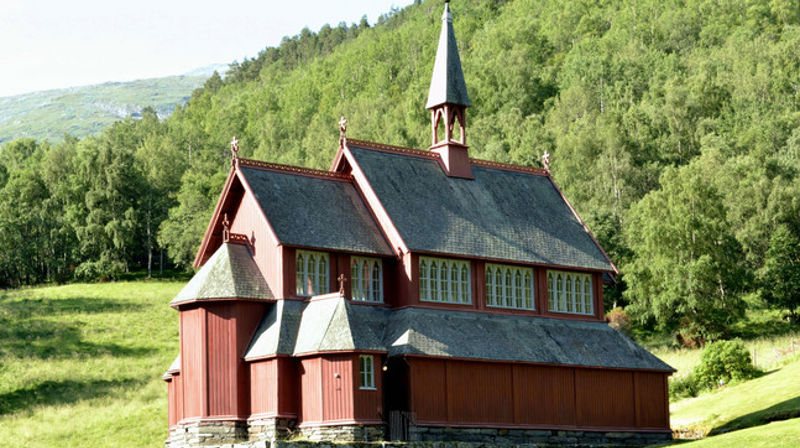 Lærdal sokneråd søkjer etter kyrkjetenar/gravplassarbeidar i 85 % stilling