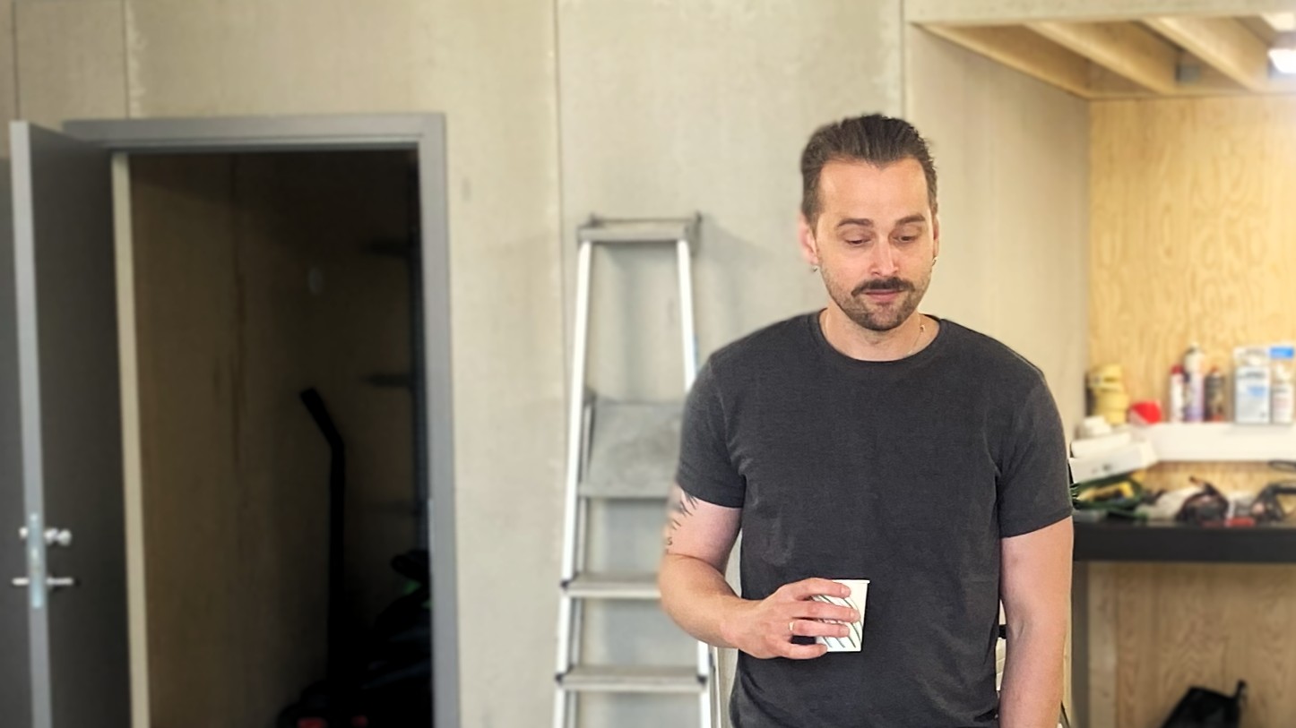 – Det er klart det er ubehagelig når det skal kuttes, sier konstituert kirkeverge Jan Einar Bjerke Hals. Foto: Kristina Hvarnes Andersen